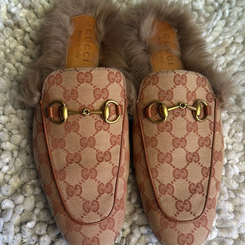 Gucci Women's Tan Fur-Lined Loafers - Picture 2 of 7